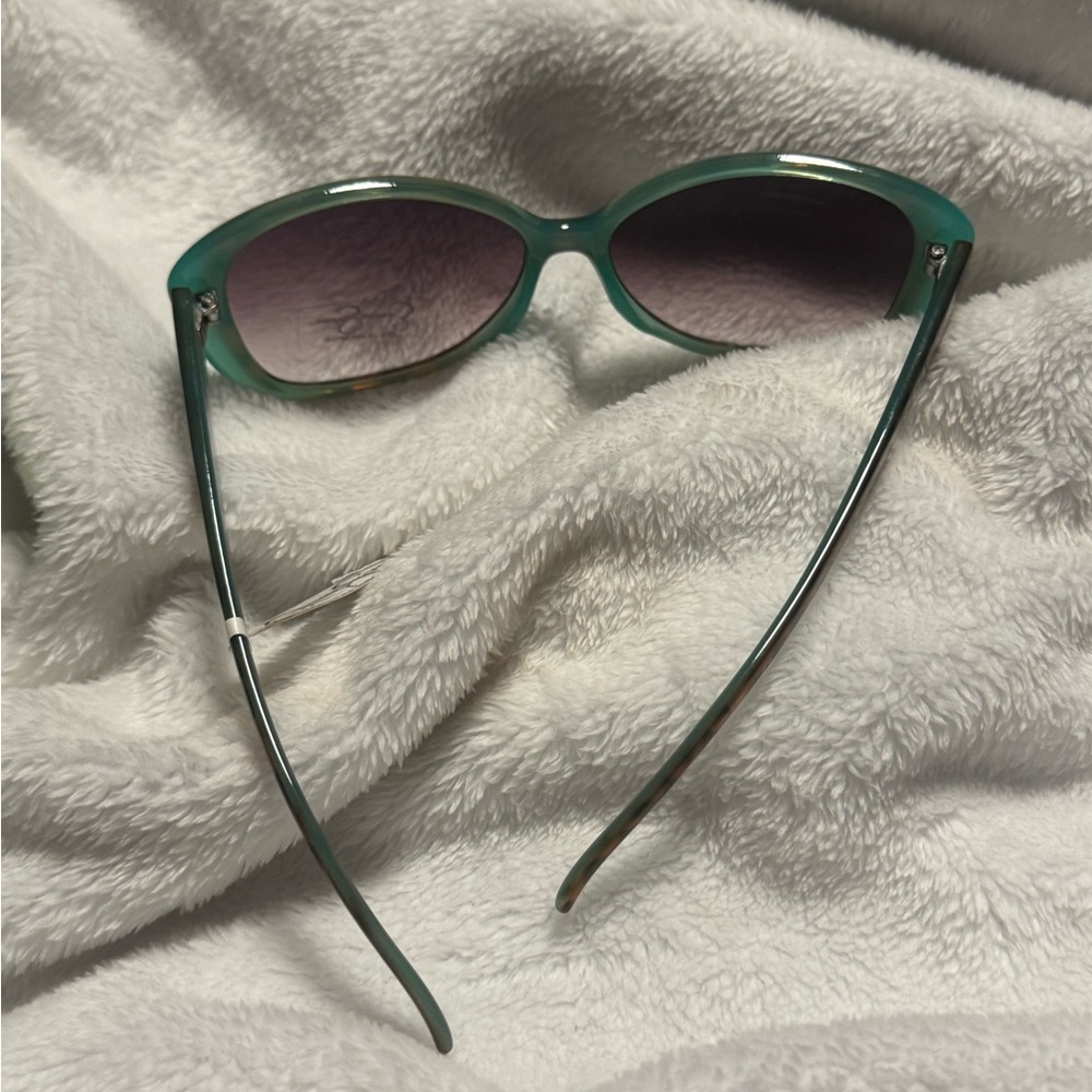 NEW Jessica Simpson Blue and Brown Sunglasses with Gradient Lenses - Picture 5 of 5